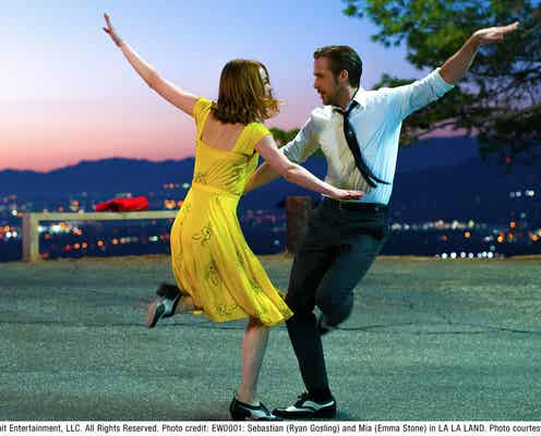 夜景を背に『ラ・ラ・ランド』鑑賞&BBQ!野外シネマイベント「ねぶくろシネマ」開催
