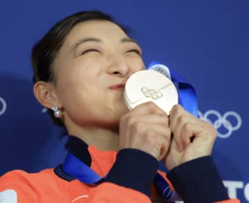 【五輪サイドストーリー】坂本花織 現地で応援した中学時代の恩師「すごい人、坂本花織は世界中の人から愛されていた」