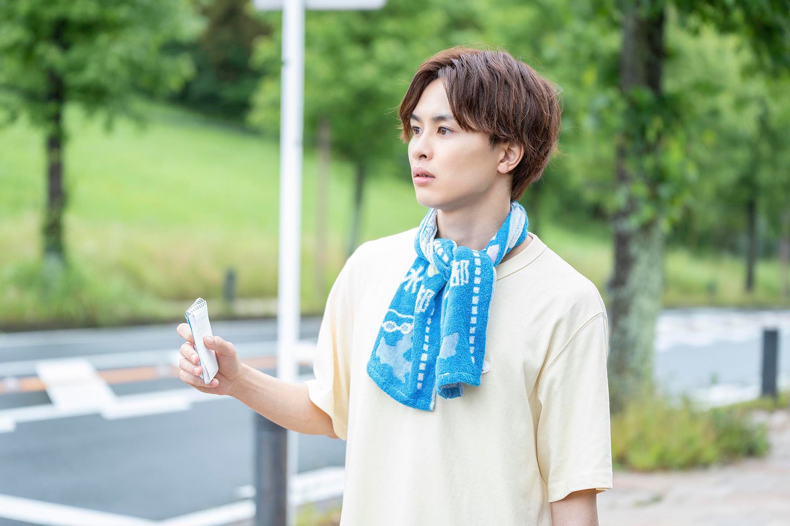 草川拓弥「みなと商事コインランドリー2」第6話より（C）缶爪さわ・椿ゆず／KADOKAWA／「みなと商事コインランドリー2」製作委員会