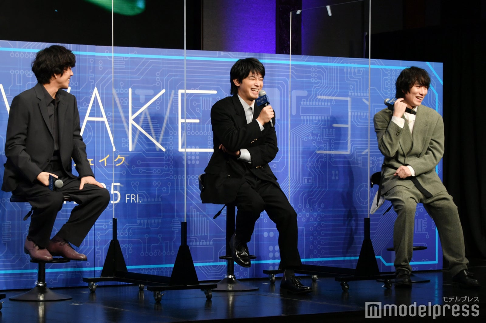 （左から）若葉竜也、吉沢亮、落合モトキ（C）モデルプレス