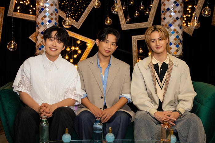 池田直人、小田切ヒロ、小島健「エイジレスボーイズ」(C)AbemaTV, Inc.