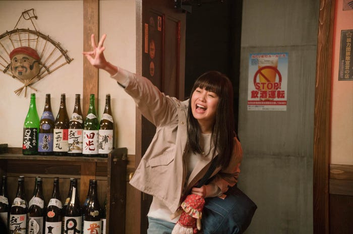 マナミ(冨手麻妙)(C)2017NIKKATSU