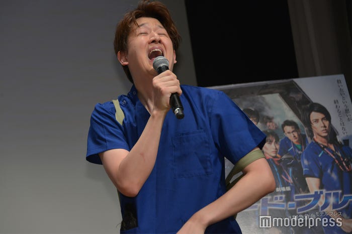 灰谷(成田凌)の「はいっ」の言い方のものまね/むらせ (C)モデルプレス