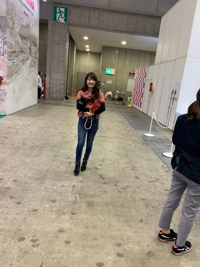 amiと愛犬・ショコラ(提供写真)