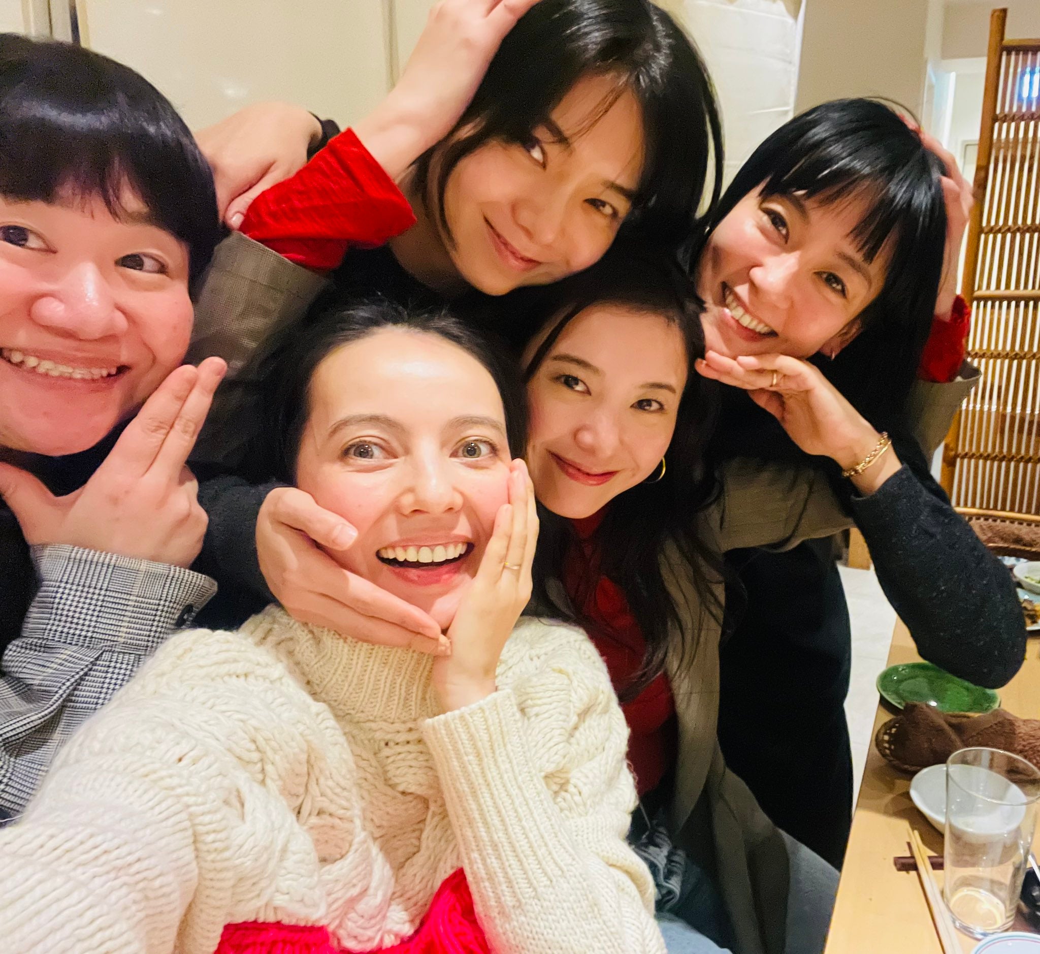 吉高由里子、水川あさみ・ベッキーら豪華メンバー集結 4～5年前の再現写真に「可愛すぎる」「胸アツ」と反響