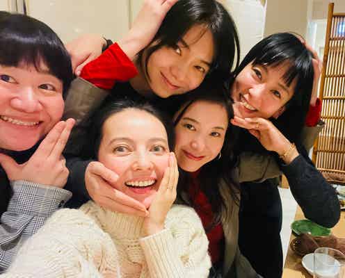吉高由里子、水川あさみ・ベッキーら豪華メンバー集結 4~5年前の再現写真に「可愛すぎる」「胸アツ」と反響
