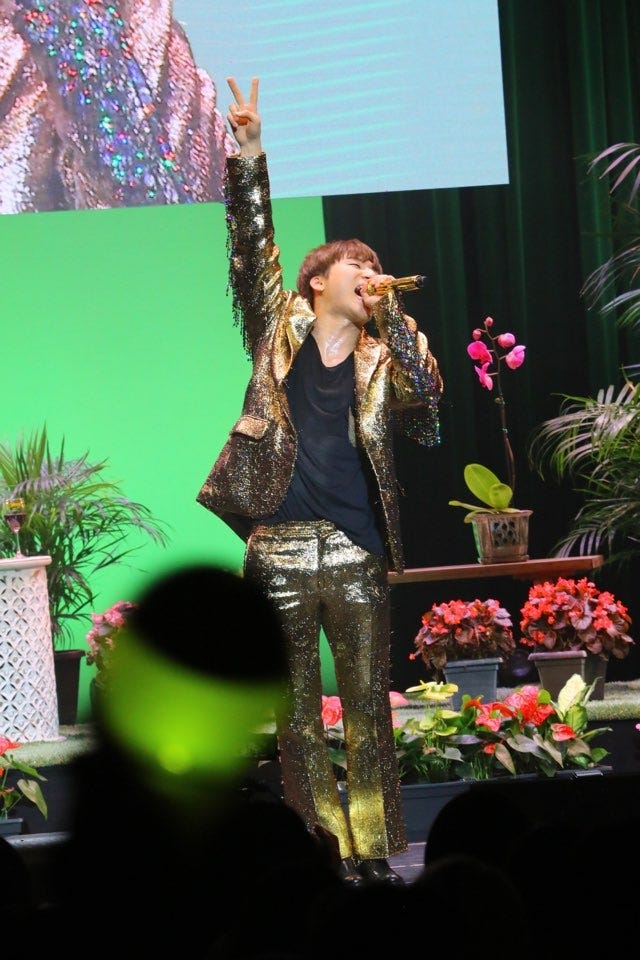 D-LITE(写真提供:avex)