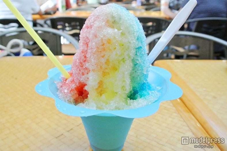 「ZAGU」のレインボーシェイブアイス