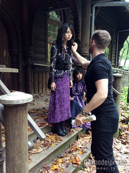 齋藤飛鳥、北野日奈子／ニューヨーク撮影時のオフショット