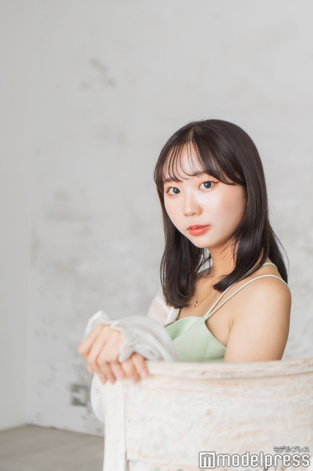 石本菜々子さん（C）モデルプレス