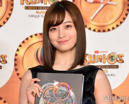 橋本環奈、美背中あらわなドレス姿にドキッ