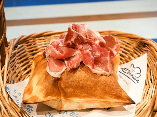 column_b3d4839ee18fb802341744051627ffe0.