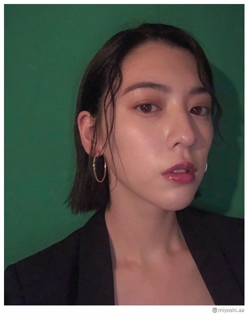 三吉彩花、セルフで“秋っぽ”メイク披露「参考になる」「真似したい」と反響