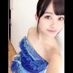 モデルプレス - 橋本環奈の“オトナ”な姿に反響「肌見せがまぶしい」「本当に完璧」