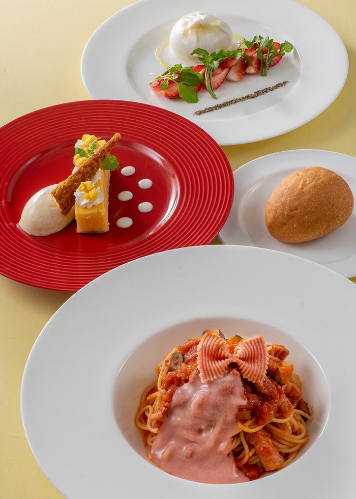 スペシャルメニュー (C)Disney