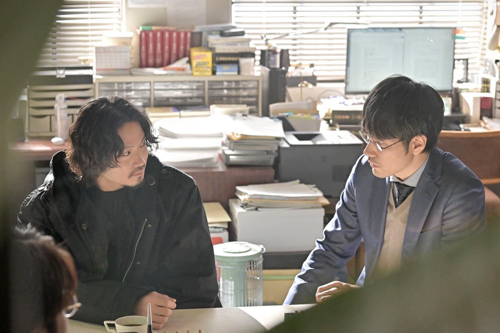 磯村勇斗、松山ケンイチ「クジャクのダンス、誰が見た？」第9話（C）TBS