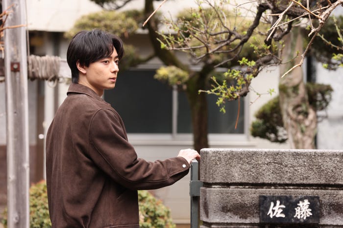 作間龍斗「月夜行路 -答えは名作の中に-」(C)日本テレビ