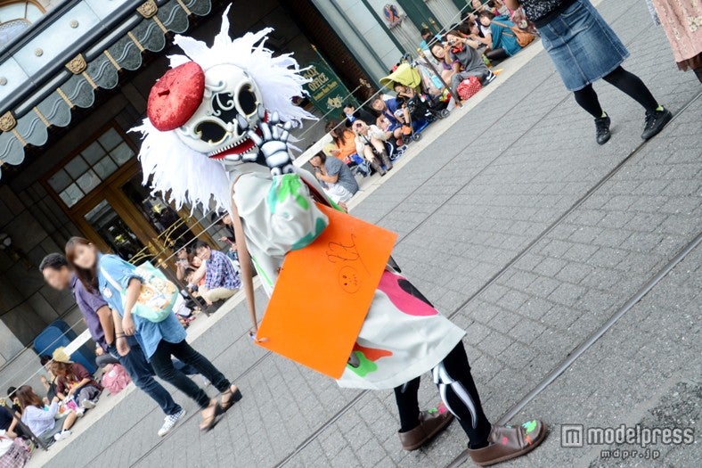 画家のスケルトン