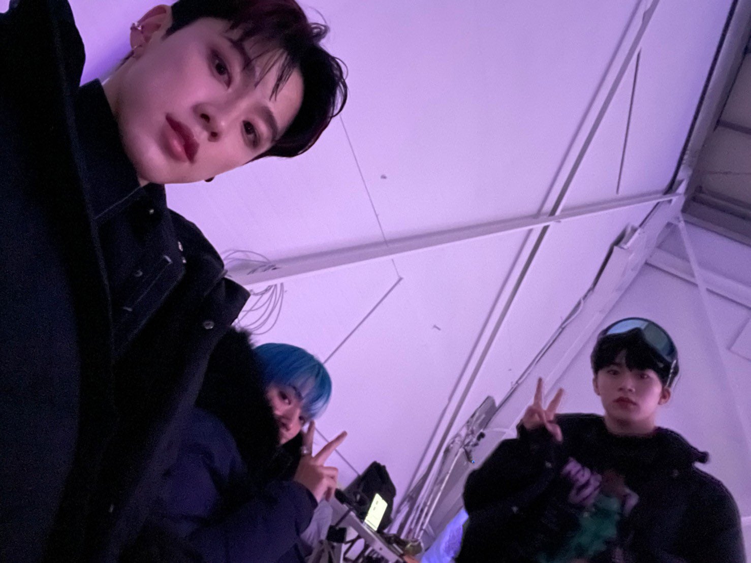 JO1、木全翔也バースデー祝福 メンバー投稿の未公開写真が話題「仲良いの伝わる」「素の感じがいい」