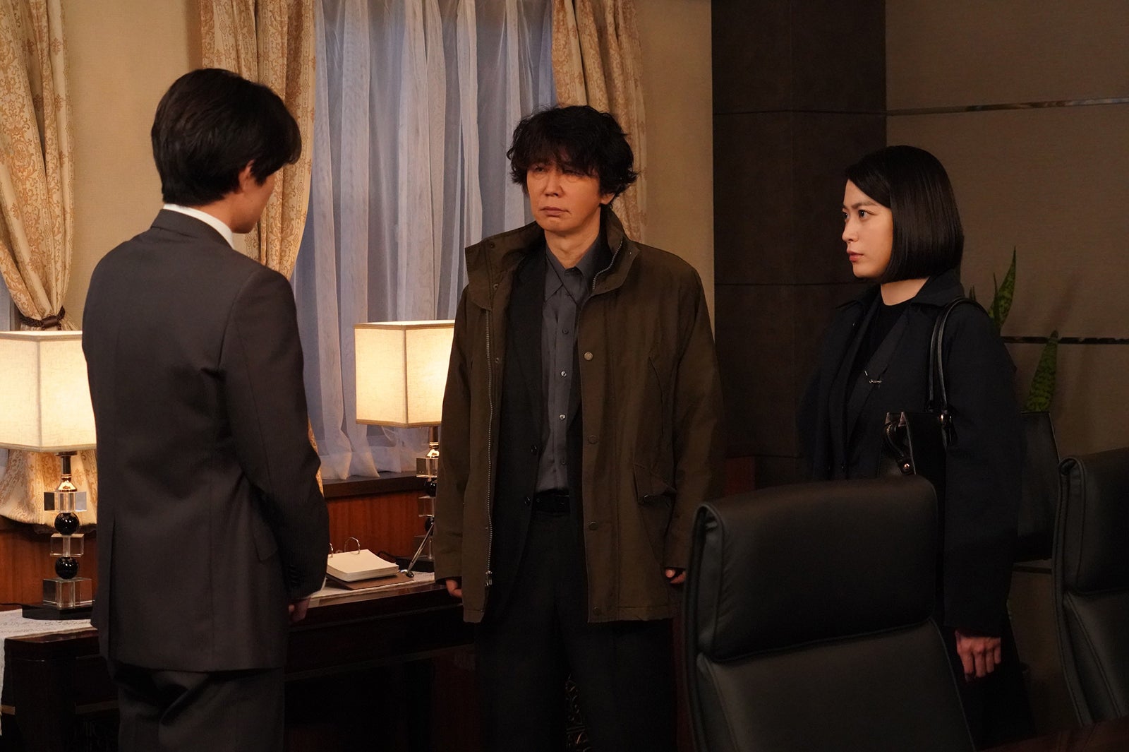 ユースケ・サンタマリア、成海璃子「全領域異常解決室」第8話（C）フジテレビ