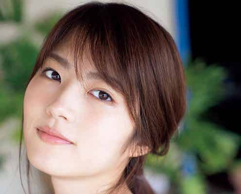若月佑美の“尊い美肌”が眩しい