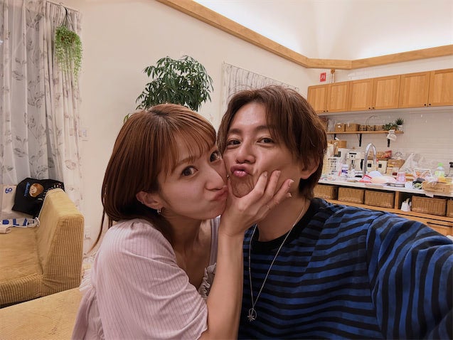 「結婚19年目」杉浦太陽、辻希美との密着2ショット公開「当たり前が当たり前じゃなくなってきた」