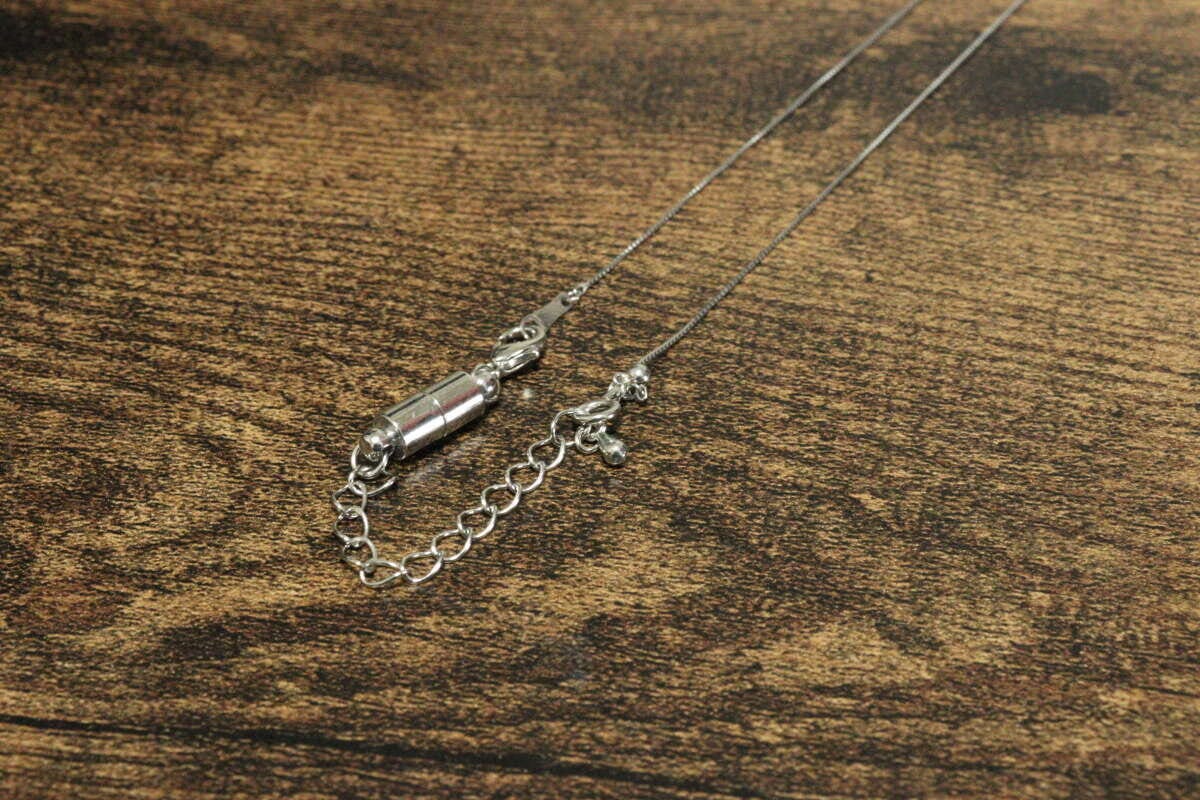 マグネット式アジャスターチェーン(シルバーカラー) 長さ調整 マグネット式アジャスターチェーン(シルバーカラー) 長さ調整