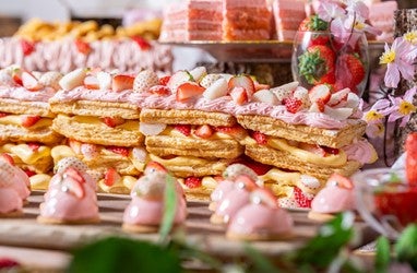 桜咲くいちごの国のティーパーティー／提供画像