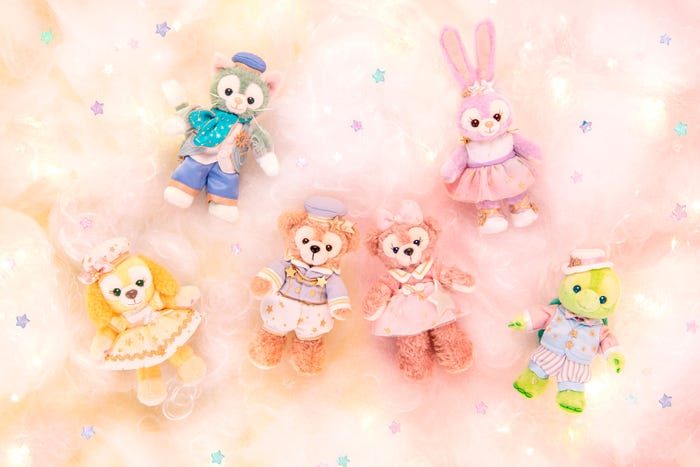 ぬいぐるみバッジも登場(C)Disney