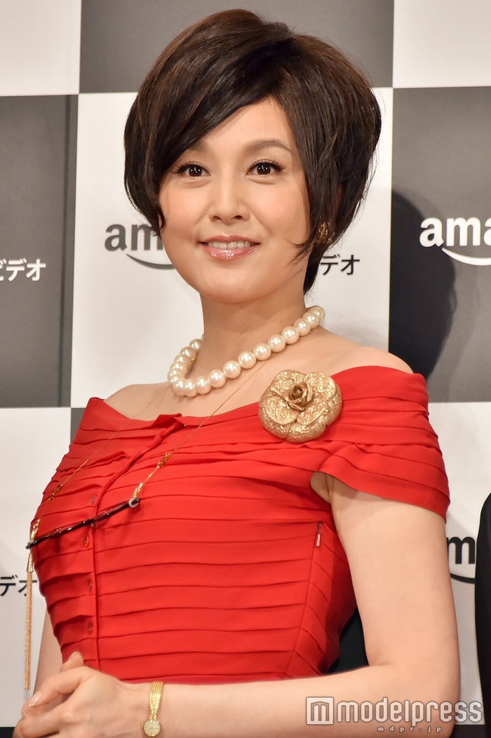 藤原紀香 55歳 美貌の秘書役に どうしようかと思った 美ボディ強調タイトドレスで登場 モデルプレス 藤原紀香 55歳 美貌の秘書役に どうしようかと思った 美ボディ強調タイトドレスで登場 モデルプレス