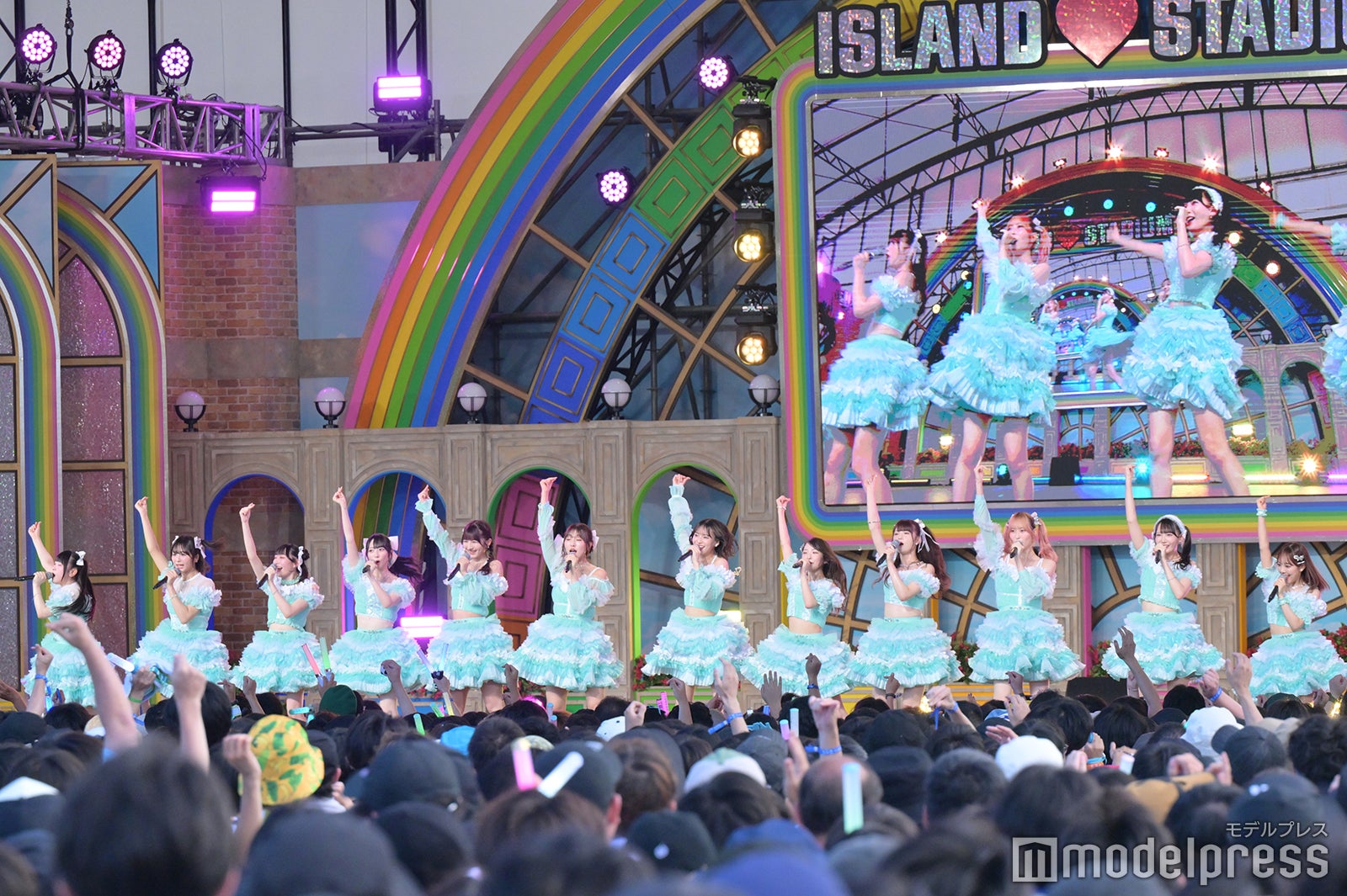 ≠ME（C）モデルプレス