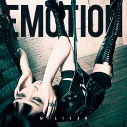 加藤ミリヤ「EMOTION」(2013年6月26日発売)初回盤