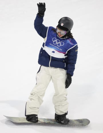 平野歩夢は7位「生きるか死ぬかの覚悟で挑んだ」連覇ならずも五輪に刻んだ王者の誇り 骨折抱えながら実戦初投入4回転半成功 負傷原因の大技で転倒も「出し切れた」最後は本音「生きててよかった」