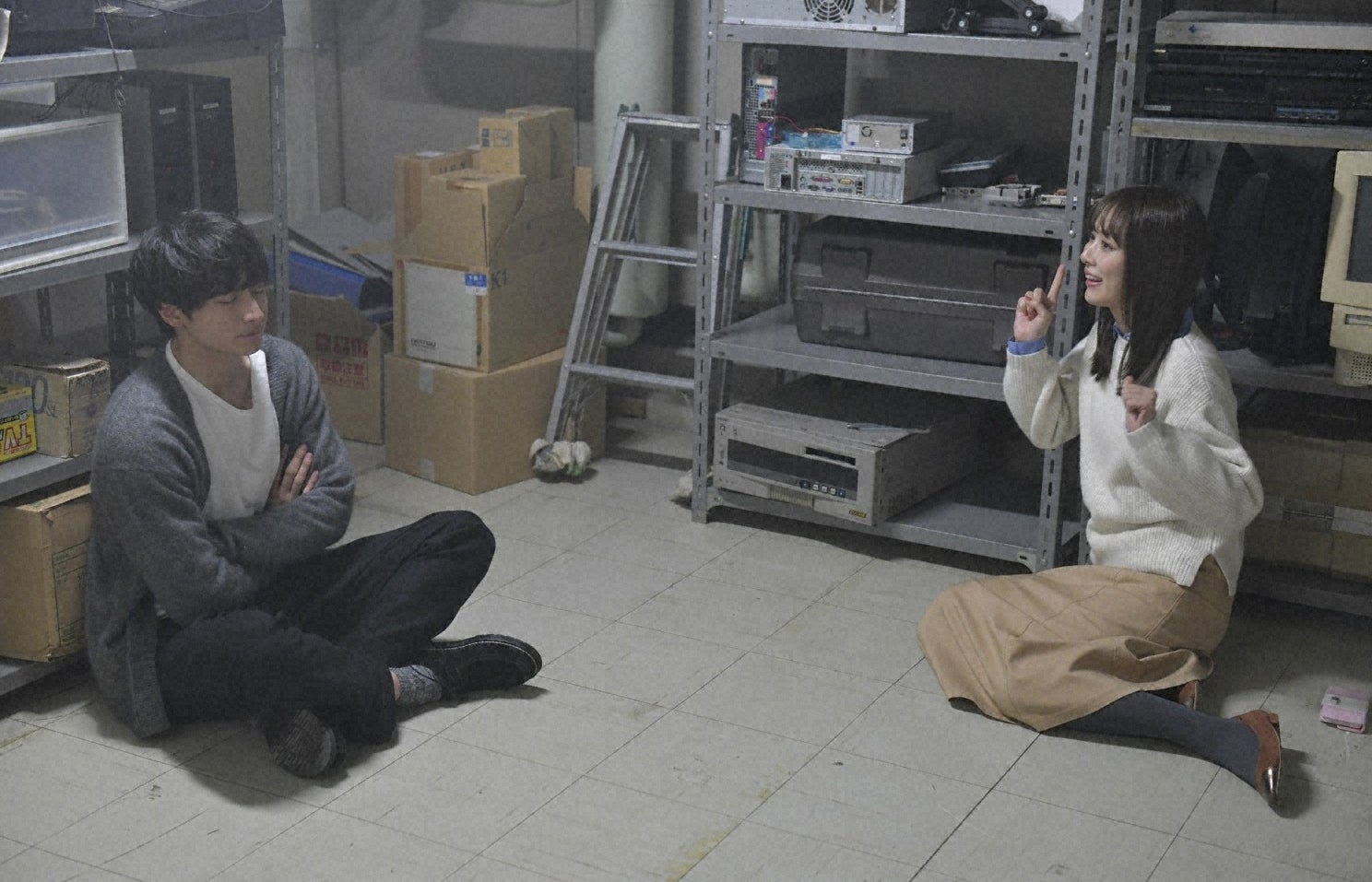 小関裕太、内田理央／「来世ではちゃんとします」第5話より（C）「来世ではちゃんとします」製作委員会