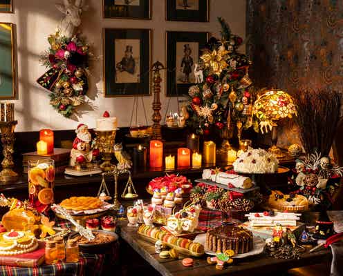 ヒルトン東京「マジカル・クリスマス by 魔法使いの学校」スイーツビュッフェ、20種の華やかケーキやムース