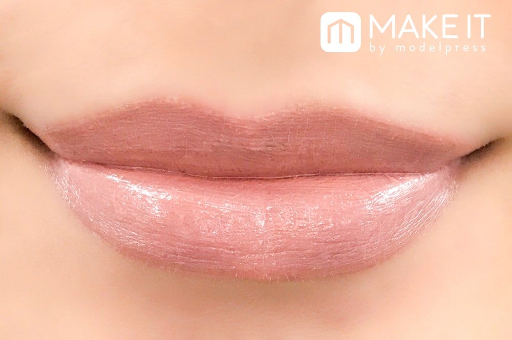 プランプピンク／メルティーリップ ベルベットルージュ／208 メロウヌード 使用 (C)メイクイット