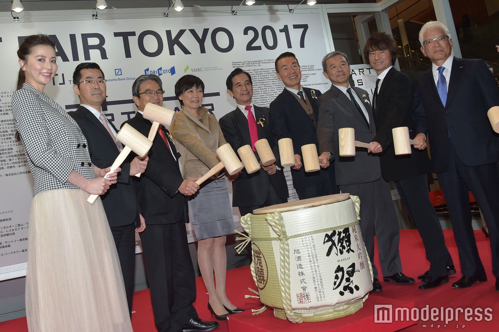 （C）モデルプレス