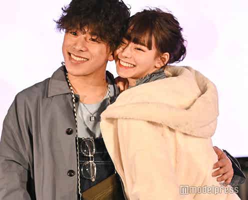 カップルYouTuber「なこなこ」ランウェイでほっぺにキス ラブラブぶりに「憧れすぎる」の声<TGC teen 2020 Winter online>