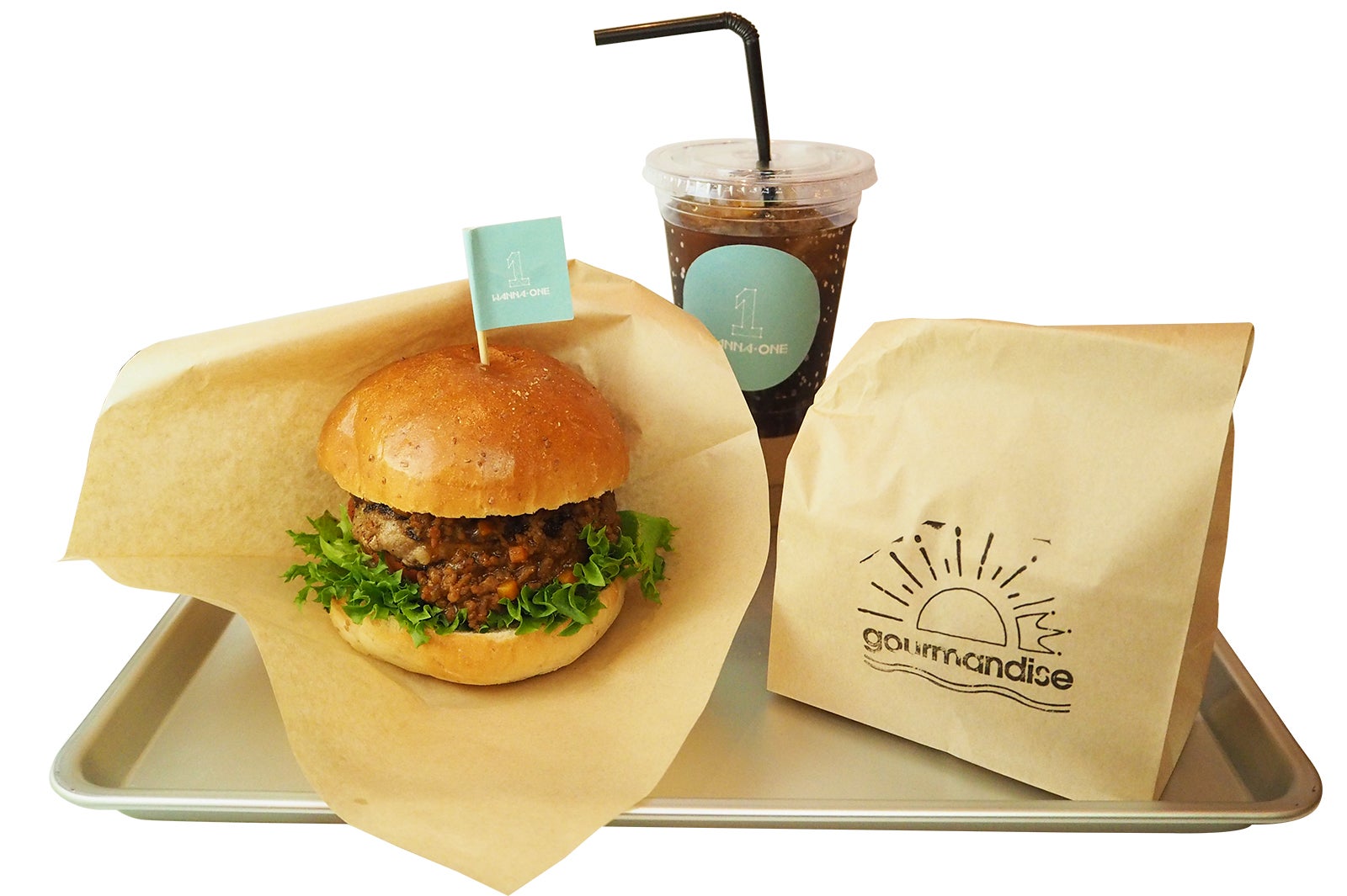 グルマンディーズバーガー・ドリンク付き1,500円／画像提供：グルマンディーズ