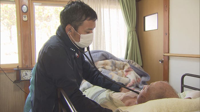 宮城県北部で在宅診療に取り組む医師の田上佑輔さん (C)テレビ朝日