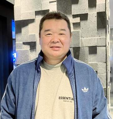 「巨人はやっぱり王道だと痛感した」広島を離れ巨人で引退した西山秀二さん 20年の野球人生