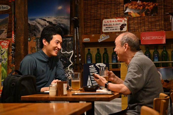 杉野遥亮、螢雪次朗「マウンテンドクター」第5話より(C)カンテレ