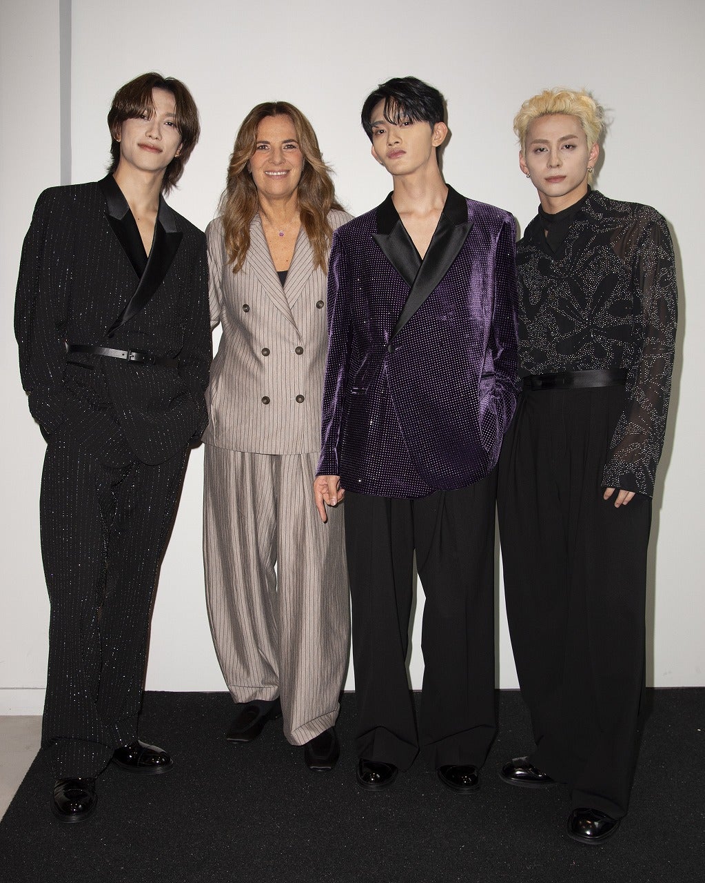 池崎理人、ロベルタ・アルマーニ、田島将吾、西洸人「エンポリオ アルマーニ24春夏ウィメンズコレクションショー」より（提供写真）