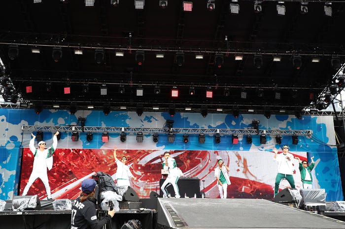 EXILE THE SECOND(写真提供:avex)