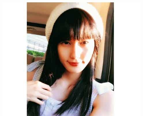 橋本愛“映えアプリ”で自撮り「お肌ふかふかやん」