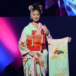 モデルガールズの尾花貴絵