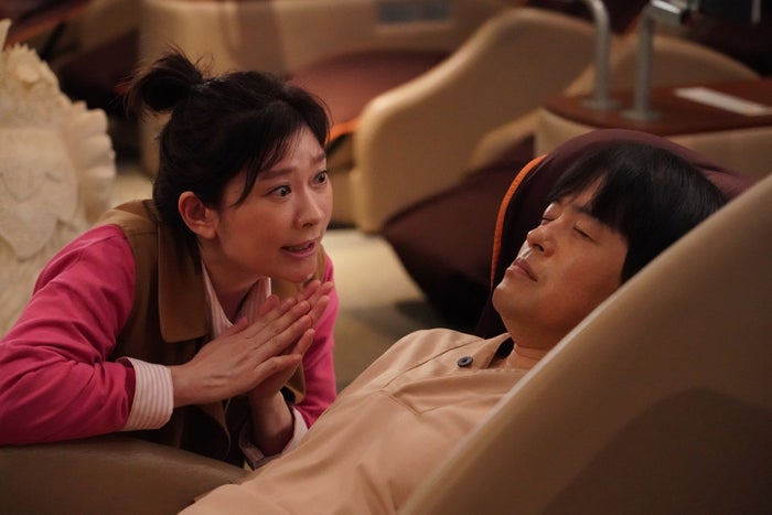 【イップス 第1話】ミコ（篠原涼子）＆森野（バカリズム）、サウナで事件遭遇