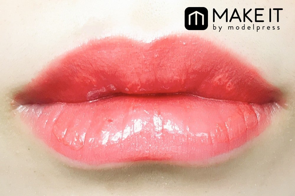  【CHANNEL】「ルージュ ココ スティロ」“204 アルティクル”使用 (C)メイクイット