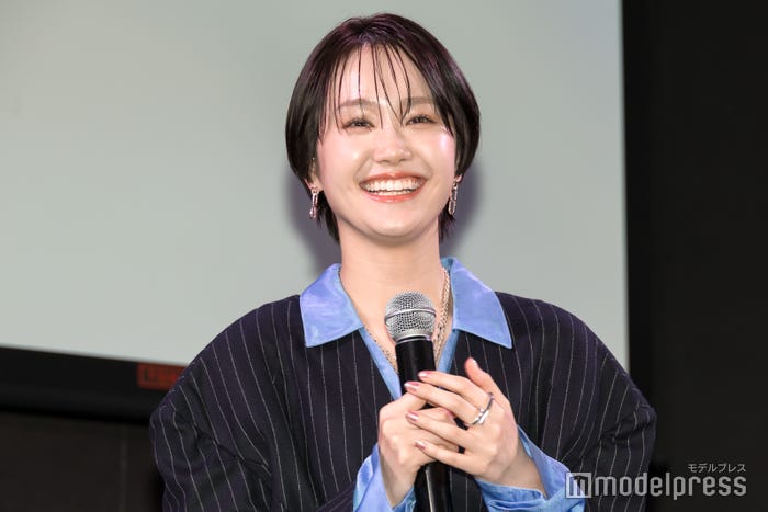 尾碕真花(C)モデルプレス