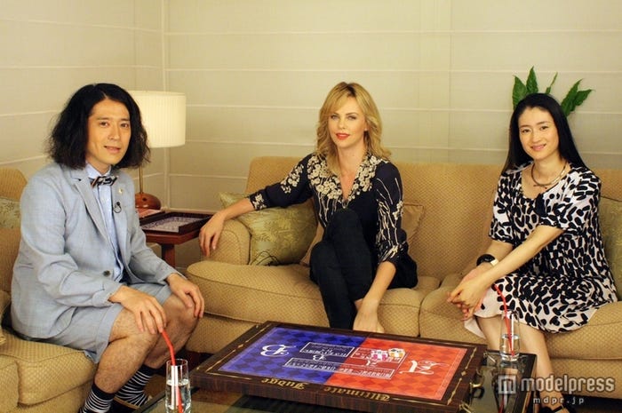 又吉直樹、シャーリーズ・セロン、小雪/画像提供:関西テレビ